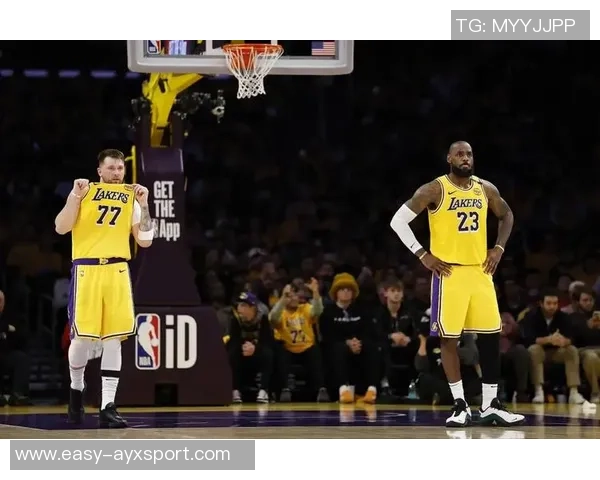 艾顿表示将深入研究詹姆斯和东契奇的比赛风格以掌握他们的习惯和偏好 艾顿表示将深入研究詹姆斯和东契奇的比赛风格以掌握他们的习惯和偏好